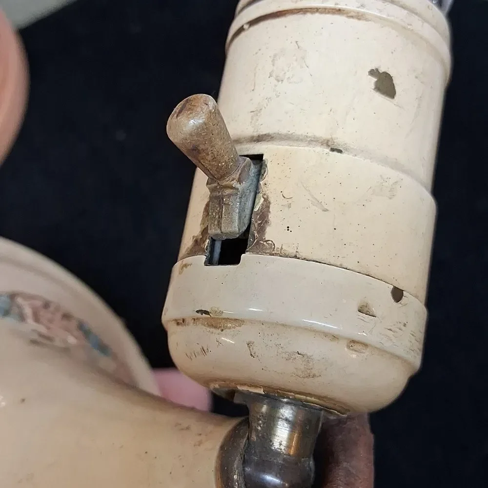 1930's Bussman Company Saint Louis clamp o set lamp-wall/table‎ lamp.